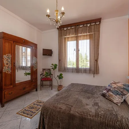 度假居 Piscina E Paradiso Adults Only 哥尔顿